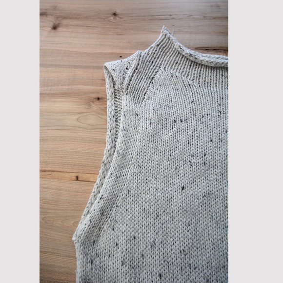 Cloth brand knitted sleeveless sweaterdress with slits Size Small - Picture 9 of 14